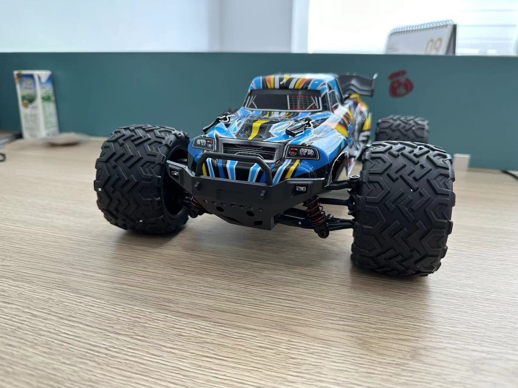 MYDOVA Fastest Professional Racing RC Cars 40+KM/h-Remote Control 4WD 1:16 Off-Road Vehicle With 2 Batteries