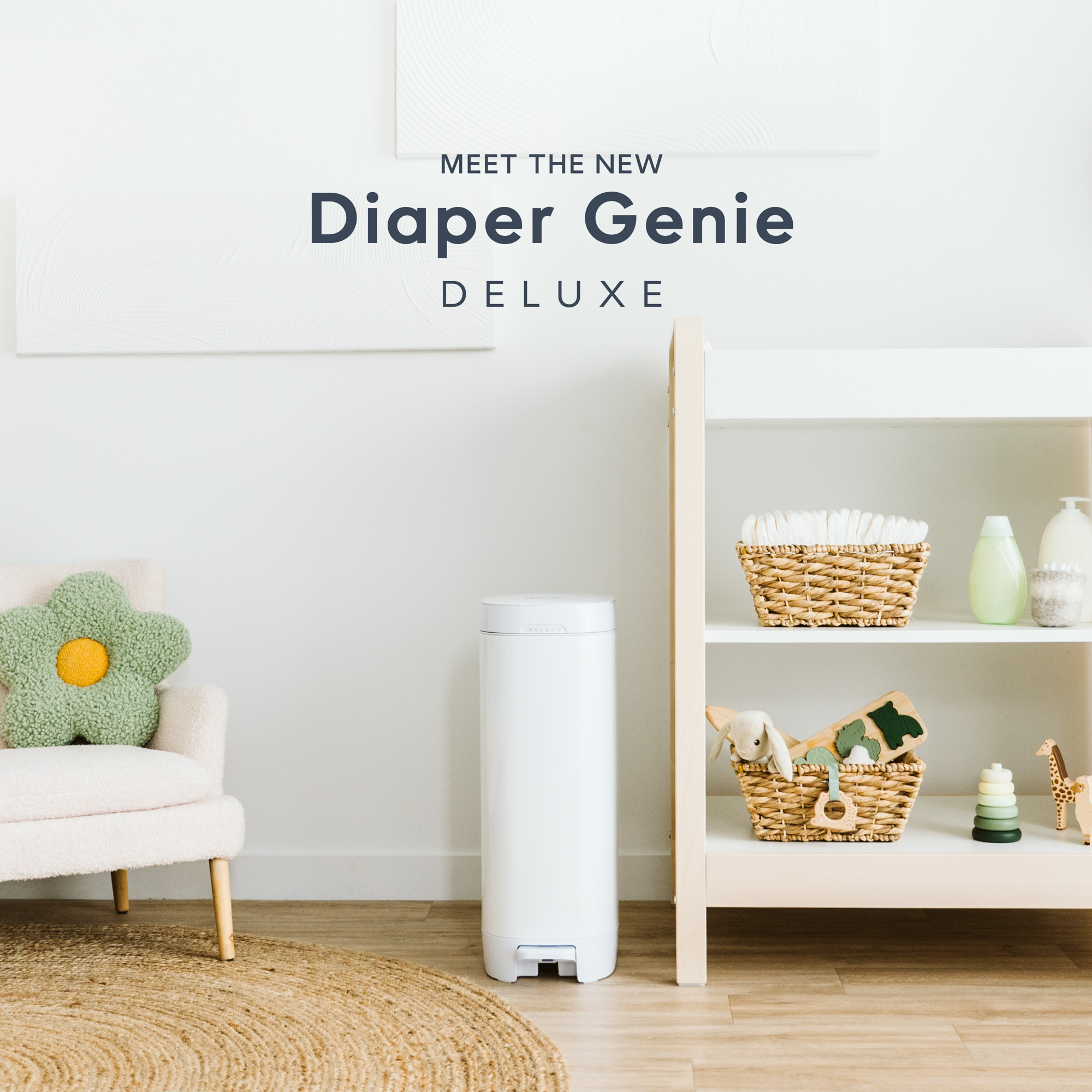 Diaper Genie Deluxe Pail with Easy Roll Bags photo 4
