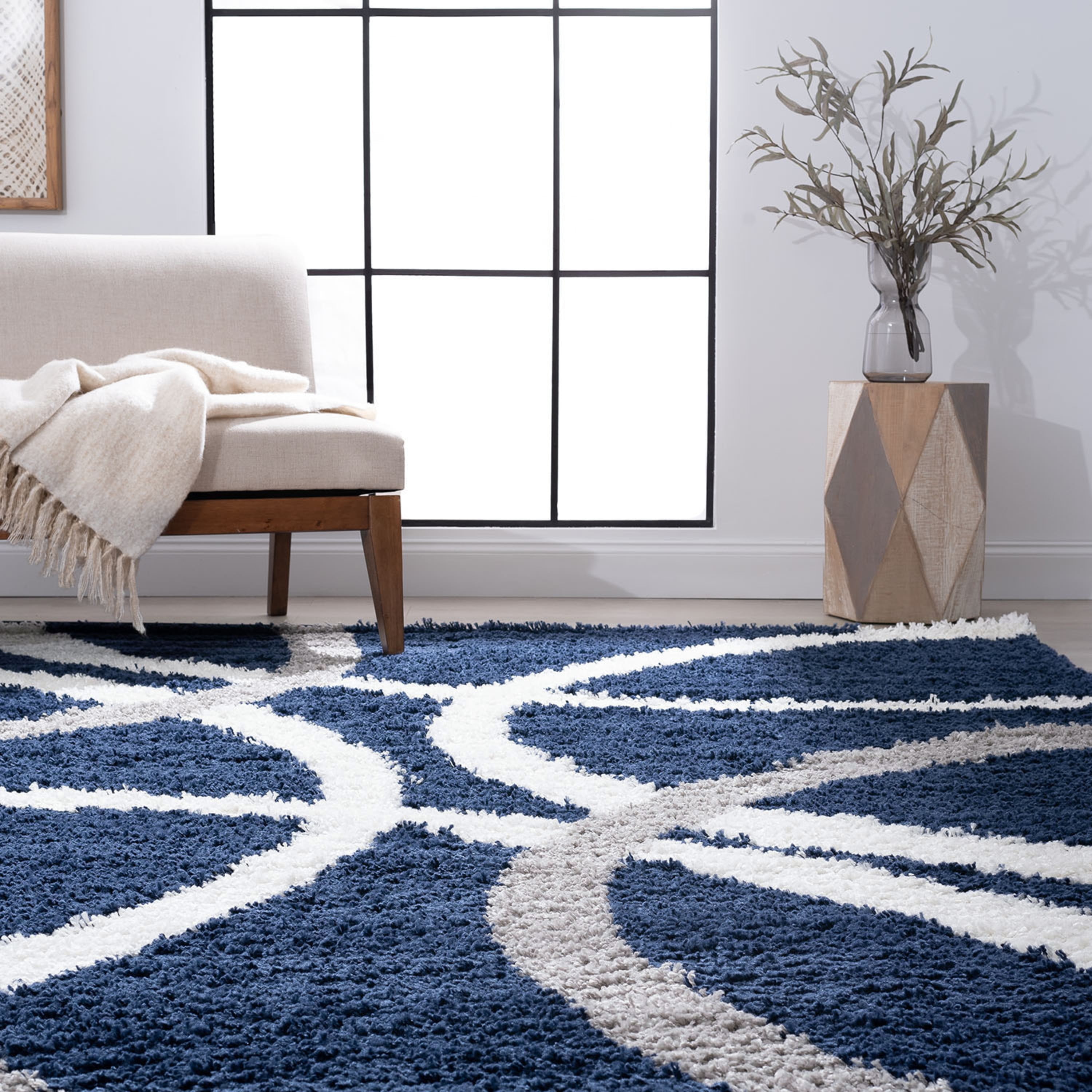 Uptown Shag Contemporary Shag Thick Navy and Silver Indoor Area Rug, 6.7' x 9'