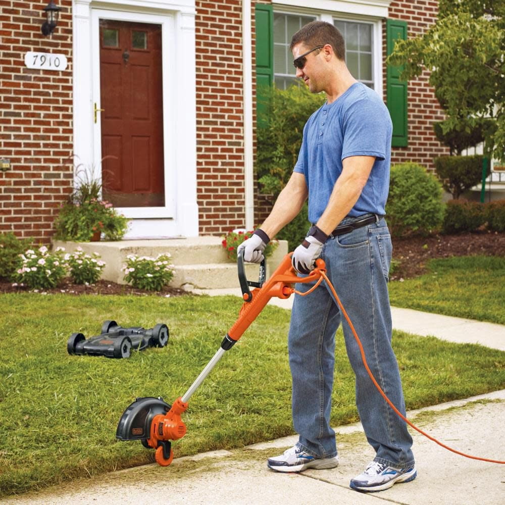 BLACK+DECKER 3-in-1 Corded Electric String Trimmer, 12 in, Edger and Lawn Mower, 6.5 Amp, MTE912