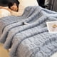 thumbnail image 3 of Manta de algodón Blateno para mujer y hombre: ligera, acogedora y transpirable, de verano, de gasa suave para todas las estaciones, ideal para sofá, sillón y cama, 150 x 200 cm., 3 of 4