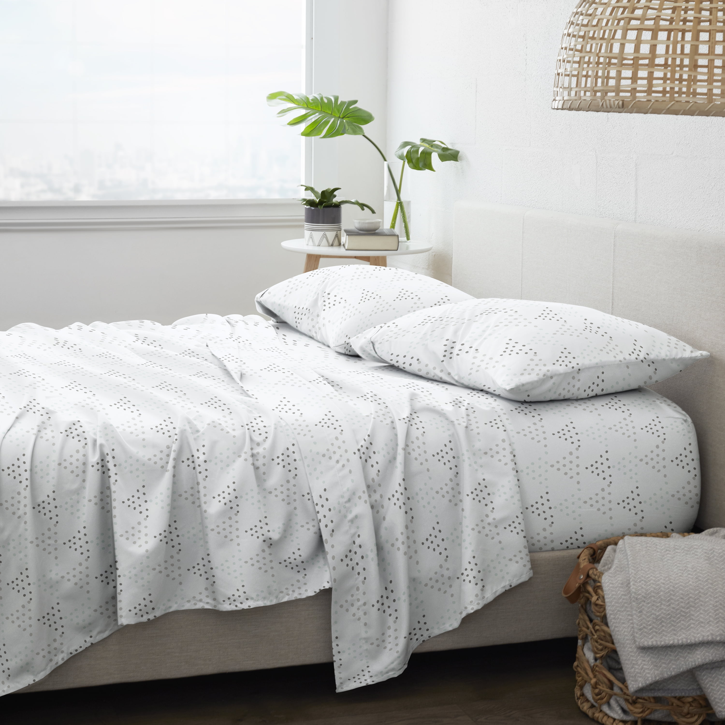 Noble Linens 4 Piece Pattern Microfiber Bed Sheets Set, Light Gray Trio, Queen