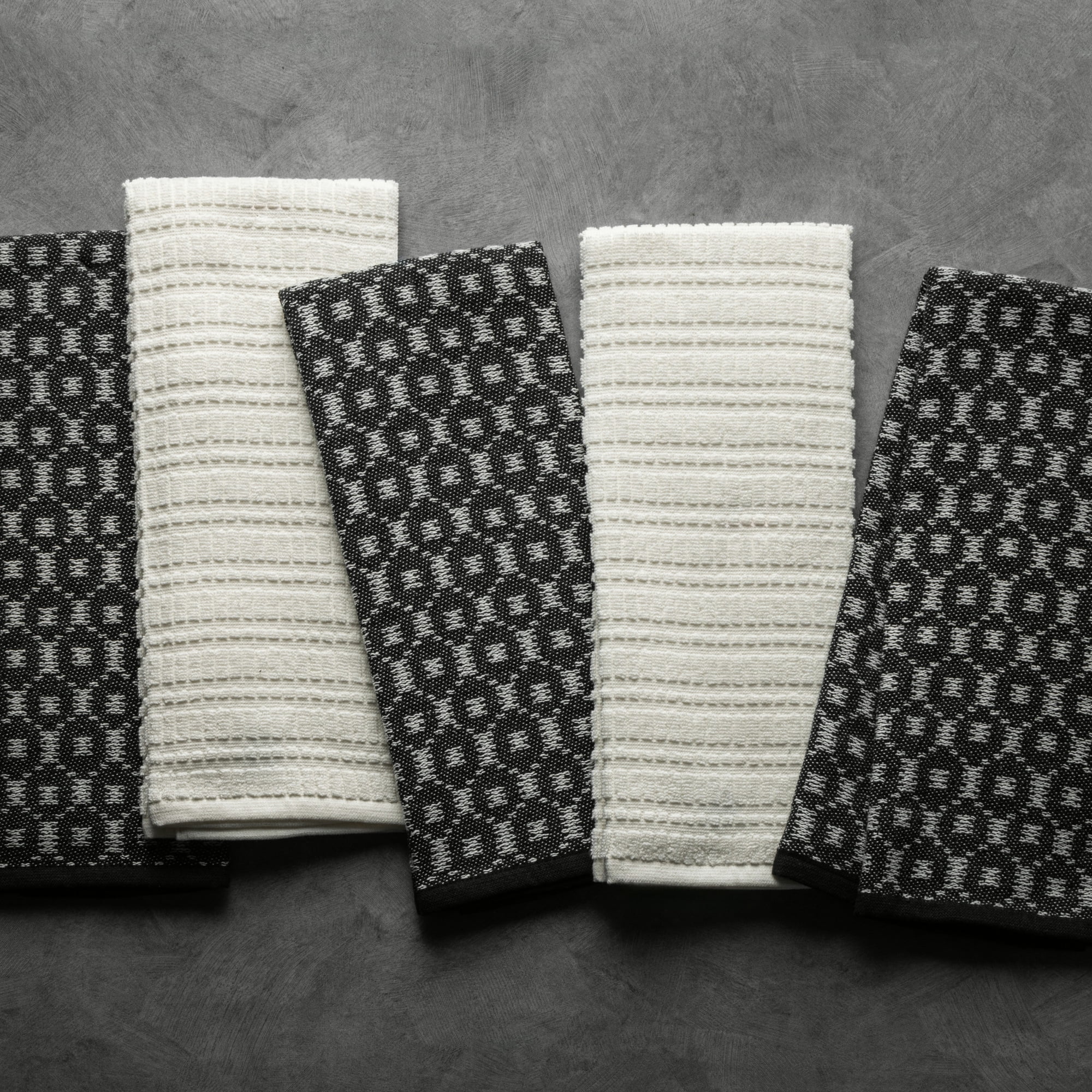 Thyme & Table Woven Tile Kitchen Towel Set - 5 Pack, 16 x 28 Inch, Absorbent Cotton