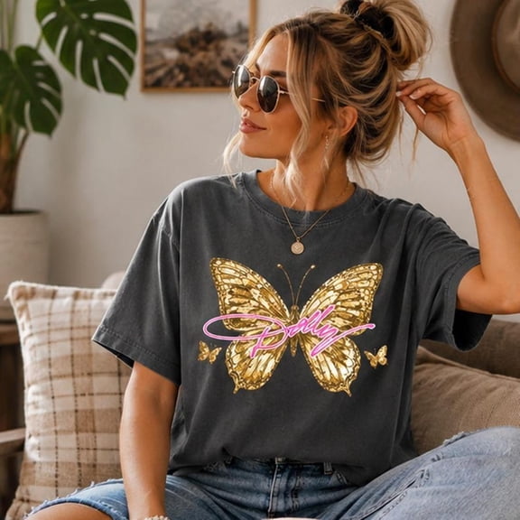 Dolly Vintage Portrait Country Queen T-Shirt