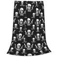 thumbnail image 2 of Fotbe Pirate skulls Manta de Franela Acolchonada con Estampado, Súper Suave y Esponjosa, Extra Grande para Sofá, Cama, Uso Todo el Año-80"x60", 2 of 7