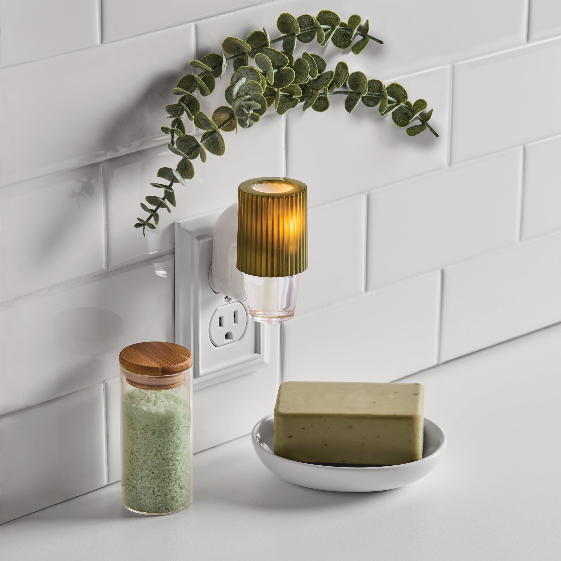 Mainstays Aroma Accents LED Fragrance Plug-in, Ribbed Texture, Bay Leaf
