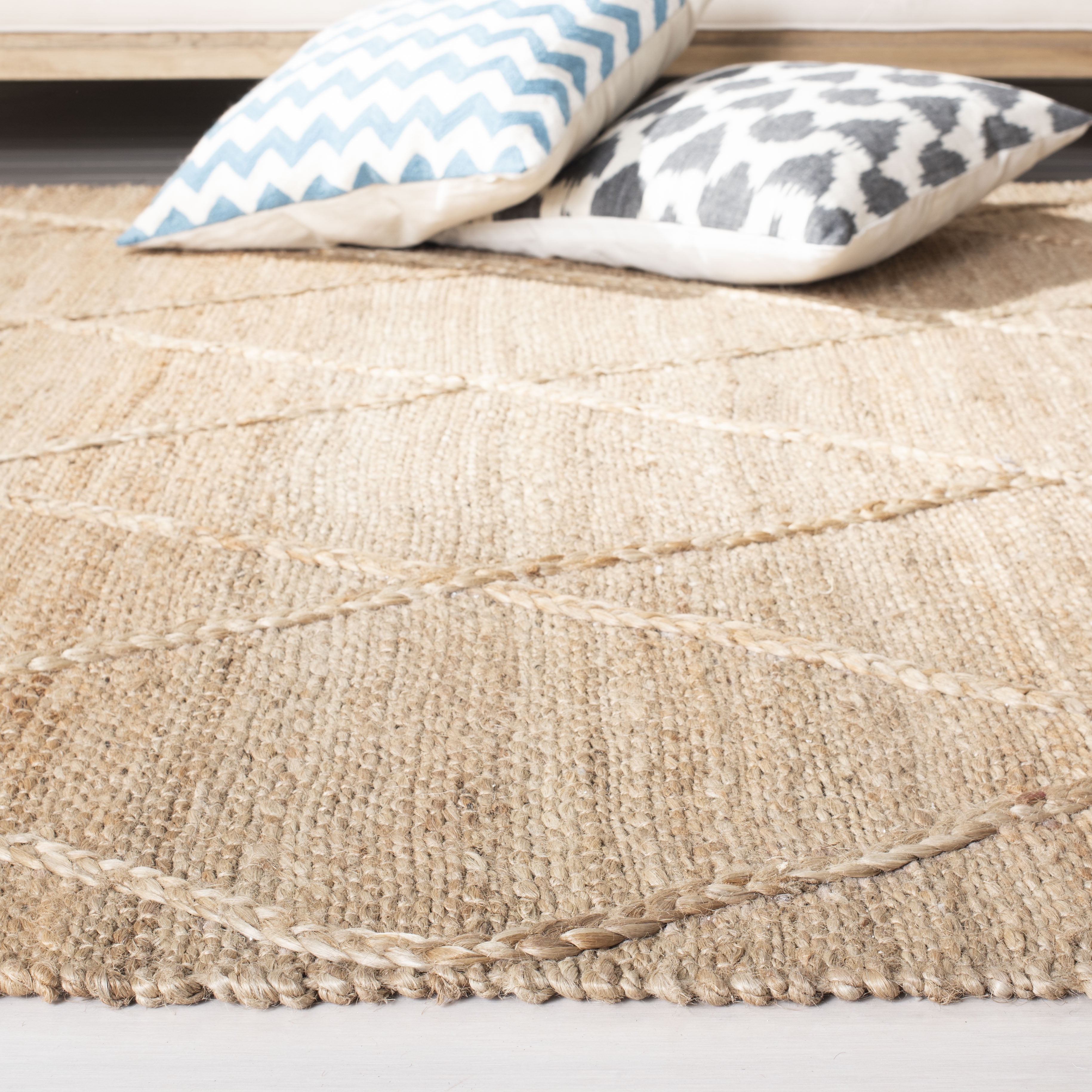 SAFAVIEH Natural Fiber Nancy Geometric Jute Area Rug, Natural, 5' x 8'
