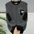 thumbnail image 4 of Camiseta de cuello redondo superior para hombre, camiseta de rayas empalmadas para hombre, sudaderas de una pieza, un nuevo Y2k, tendencias de moda coreana 2024 F, 4 of 5