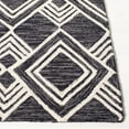 thumbnail image 3 of SAFAVIEH Micro-Loop Floral Geometric Wool Area Rug, Charcoal/Ivory, 2' x 3', 3 of 8
