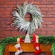 thumbnail image 5 of Decoraciones navideñas, coronas de invierno de 15.7 pulgadas para puerta de entrada, corona navideña grande, corona verde artificial para puerta de entrada, ventana, paredes, decoración navideña, coro, 5 of 6