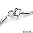 thumbnail image 2 of Pandora Pulsera Moments de Cadena de Plata con Tachuelas 592453C00-63 con Caja de obsequio (19 Cm), 2 of 3