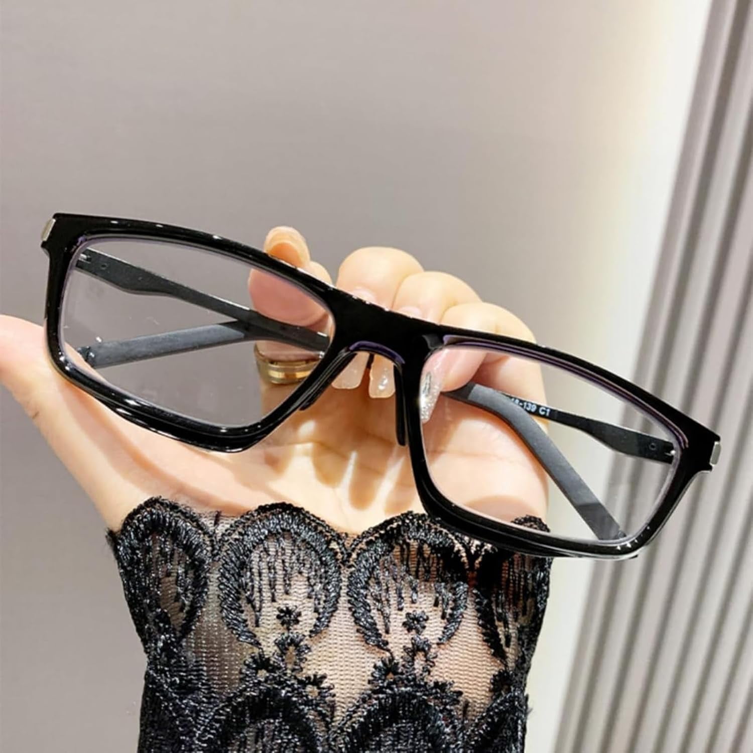 Anttaram Reading Glasses, Sports Color-Changing Multi-focal Reading Glasses, Anti Blue Light Glasses Women Men