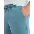 thumbnail image 4 of Athletic Works Men’s and Big Men’s Fleece Shorts, Size S-5XL, 4 of 5