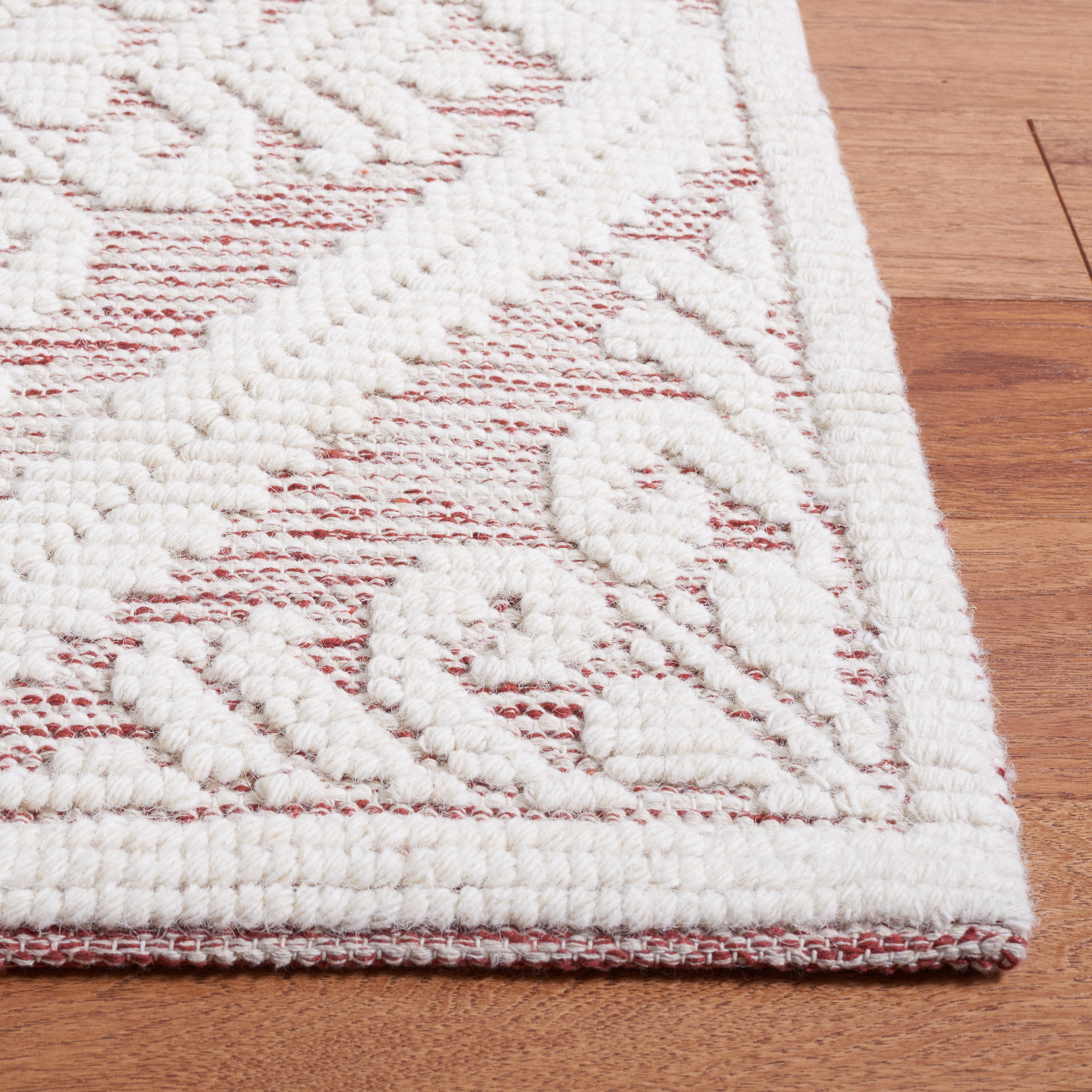 SAFAVIEH Vermont Trinity Floral Geometric Wool Area Rug, Ivory/Red, 4' x 6'