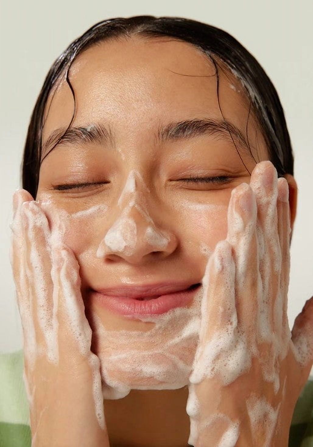 Green Tea & Enzyme Milky Foaming Wash 140 mL