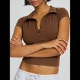 thumbnail image 4 of de Corta con Cuello en V y Botones para Mujer Color Café S, 4 of 7