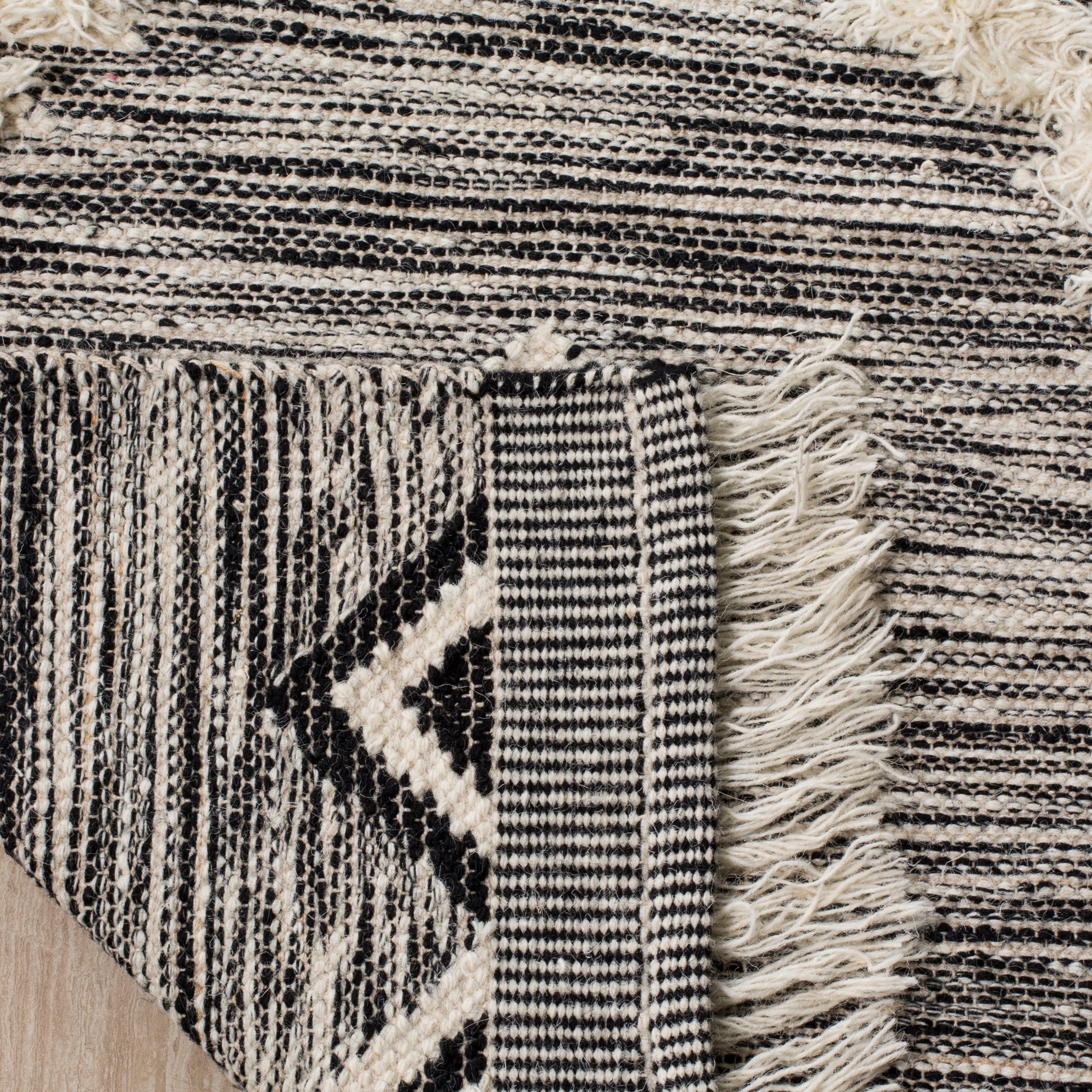 SAFAVIEH Kenya Pierce Geometric Diamonds Fringe Area Rug, Black/Ivory, 5' x 8'