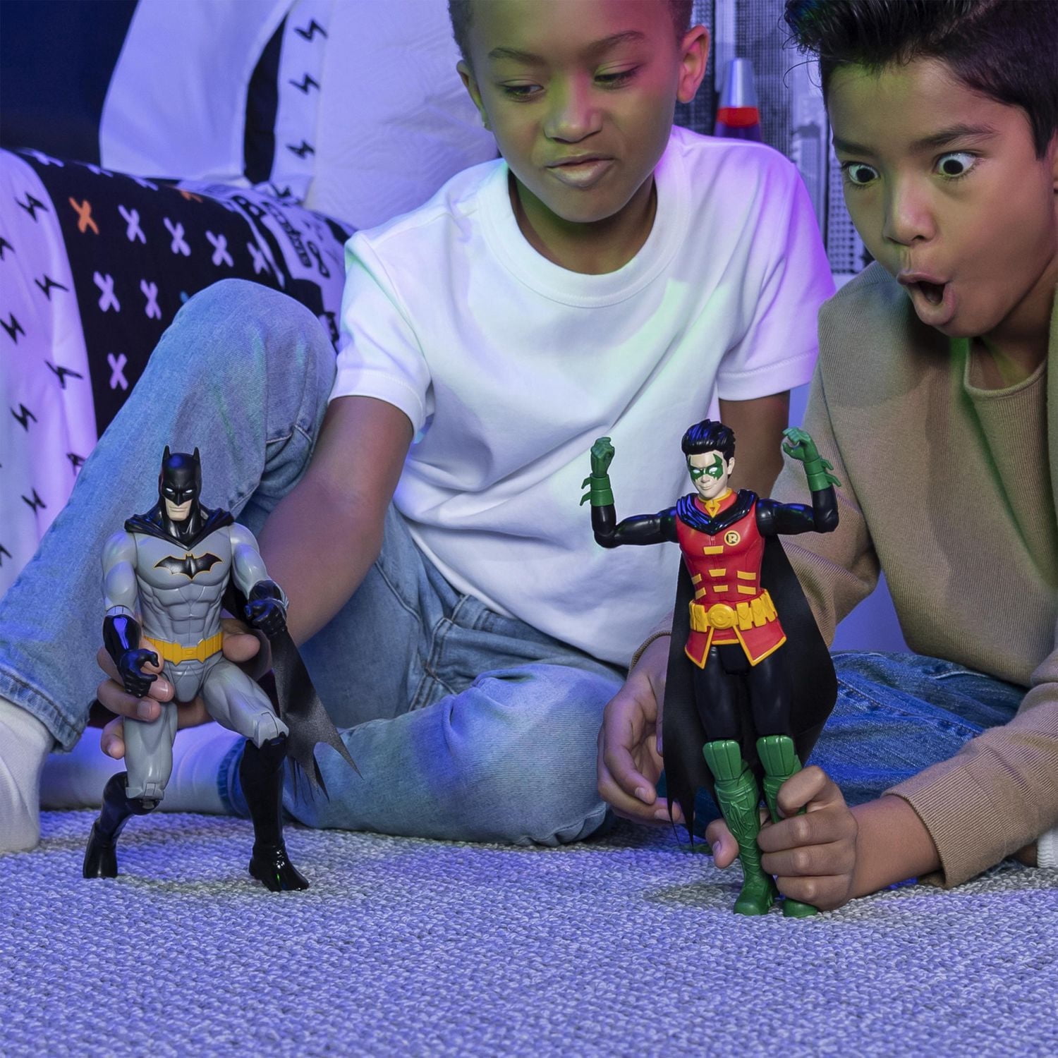 Batman, Figurine articulée Robin de 30 cm, Jouets pour les garçons à partir de 3 ans