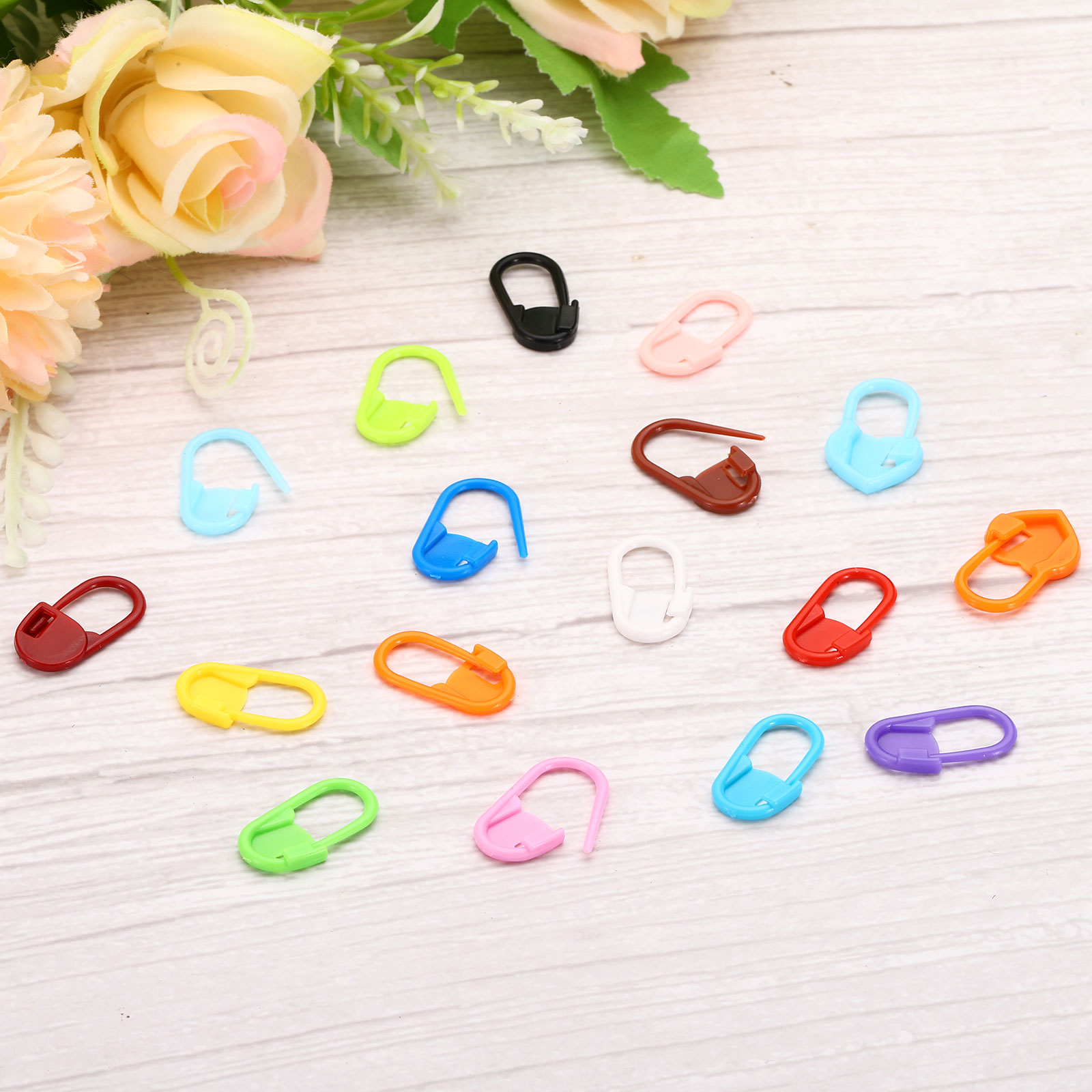 Crochet Stitch Markers, 100 Pack Plastic Knitting Markers Locking