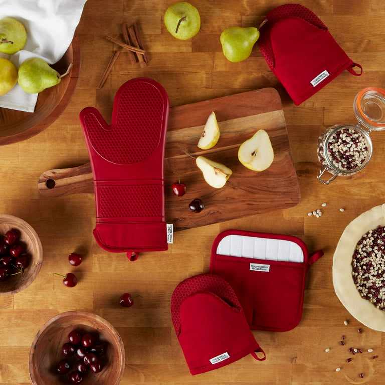 KitchenAid 2 pack Cherry Print Kitchen Towels and Oven Mitts