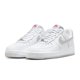 thumbnail image 4 of Tenis Nike para Mujer Air Force 1 07 LX, 4 of 5