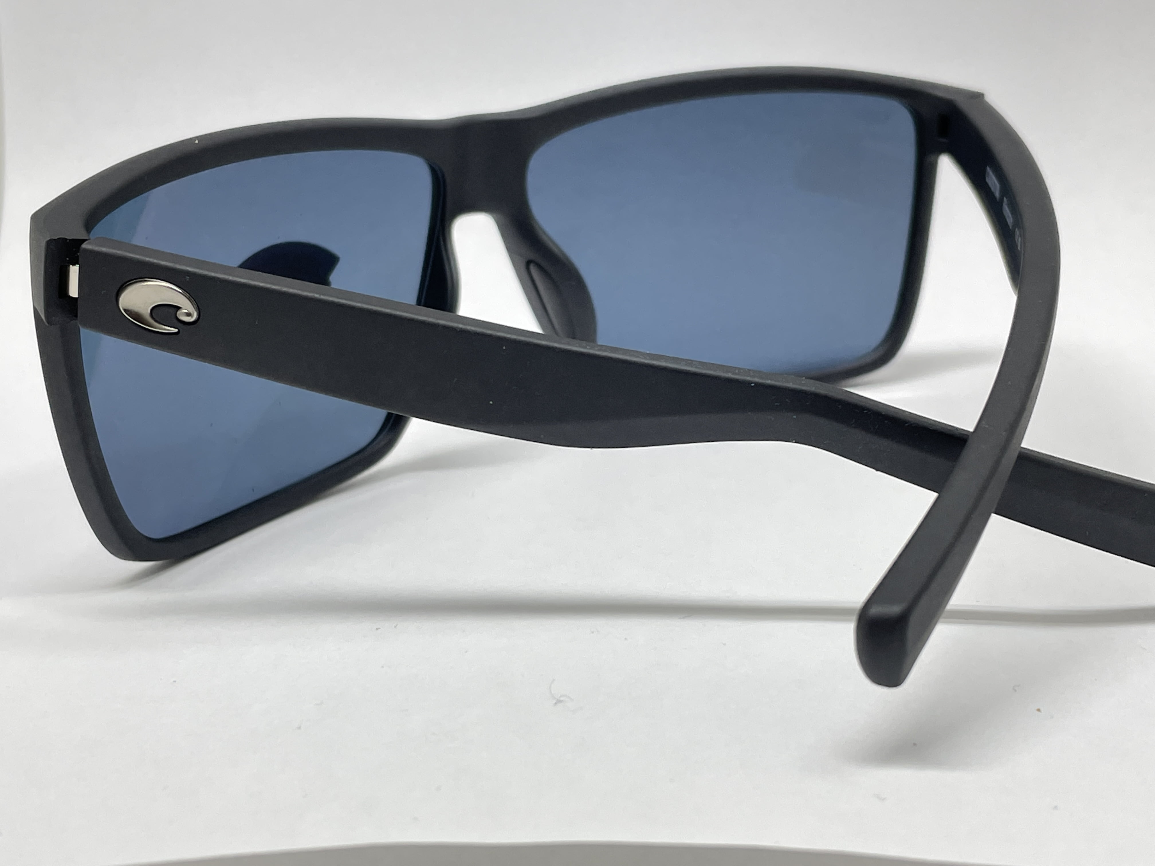 Costa Del Mar Men's Rincon Polarized Rectangular Sunglasses, Matte Black/Blue Mirrored 580P, 63 mm
