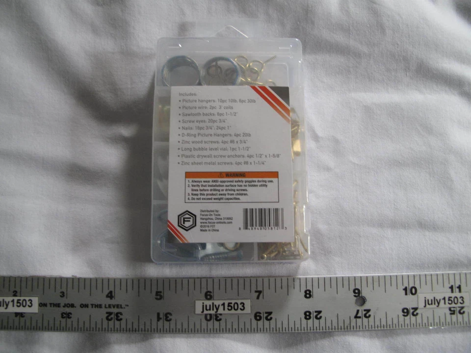 (1) New 101 Piece Picture Hanging Kit Wire Nails Screw Eyes Drywall