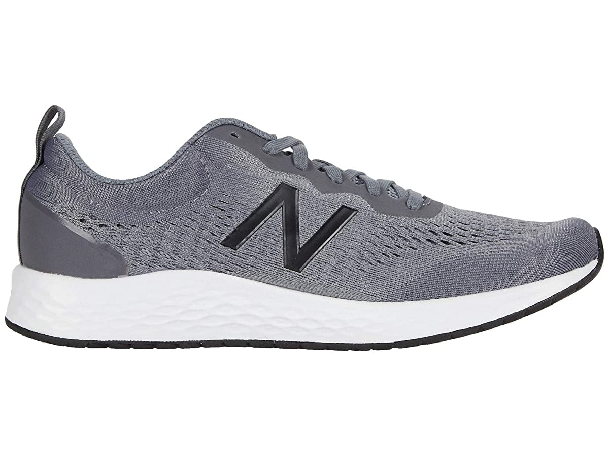 does walmart carry new balance shoes