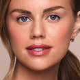 thumbnail image 4 of Bálsamo Labial Jouer Essential Lip Enhancer con Color que Realza e Hidrata Lips, 4 of 6
