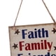 thumbnail image 4 of placa de madera patriótica de los EEUU americano que cuelga -faith amigos de la familia Colco Placa de madera, 4 of 7