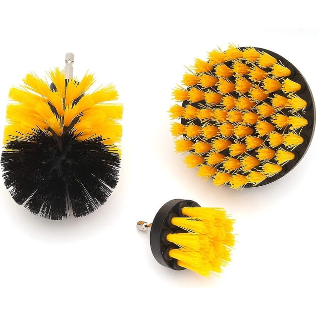 cepillos para taladro whataatahia, 3 piezas, cabezales redondos con cerdas plásticas amarillas y negras en tres tamaños y ejes metálicos; vista frontal y superior sobre fondo blanco, diseñados para limpieza de pisos, azulejos, inodoros, bañeras, lavabos y automóviles; también adecuados para detalles pequeños y rincones difíciles.