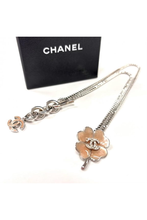 Pre-Owned CHANEL Coco Mark Clover Rhinestone Necklace in Pink Beige and Silver (Good)