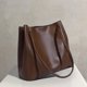 thumbnail image 2 of Bolso de mano de piel auténtica para mujer, bolso de mano de diseño de lujo, bolso de mano, novedad 2023, en piel de vaca, con bolsillo interior, clásico, para llevar debajo del brazo, 2 of 5