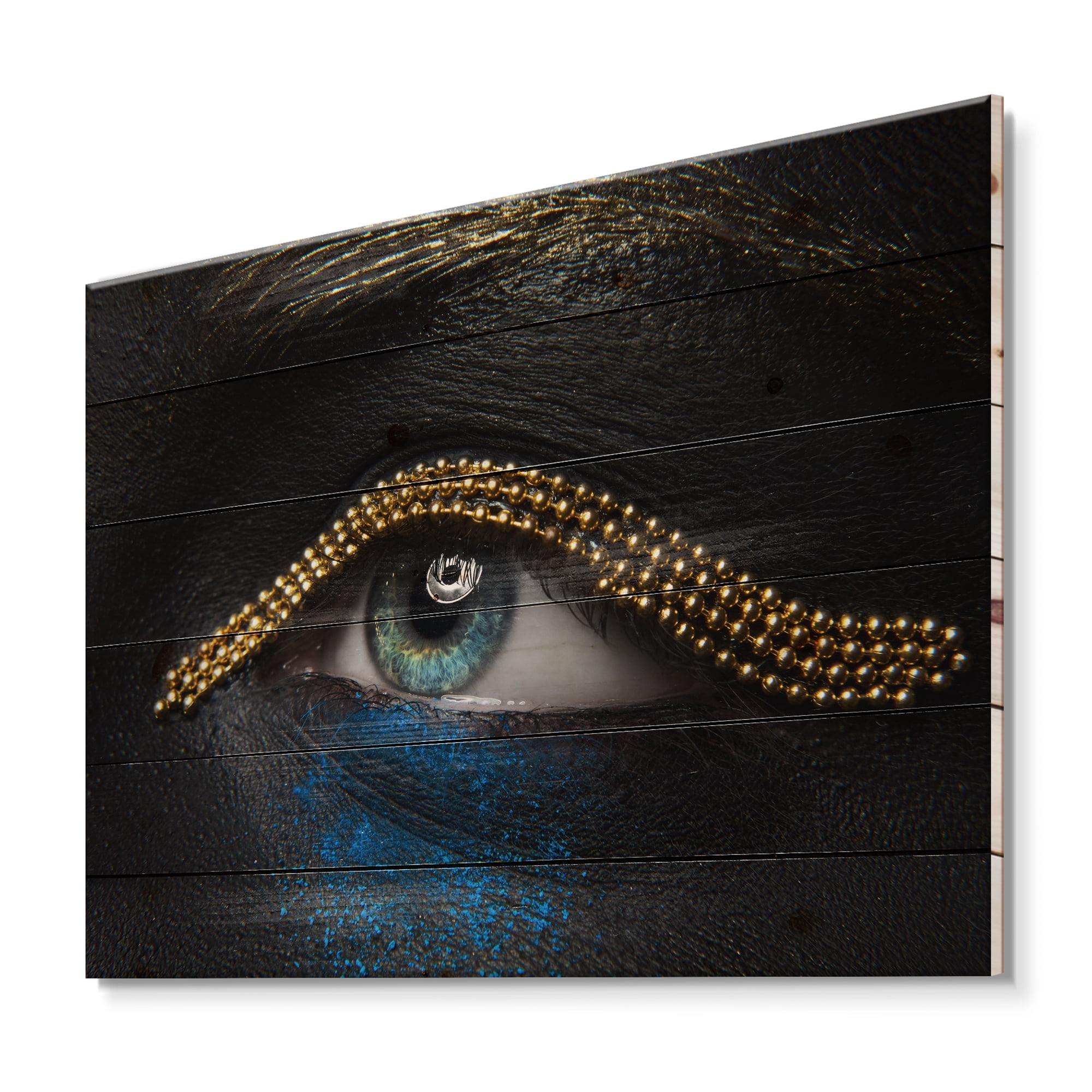 Designart 'Woman Eyes With Black Skin With A Gold Chain' Modern Print on Natural Pine Wood