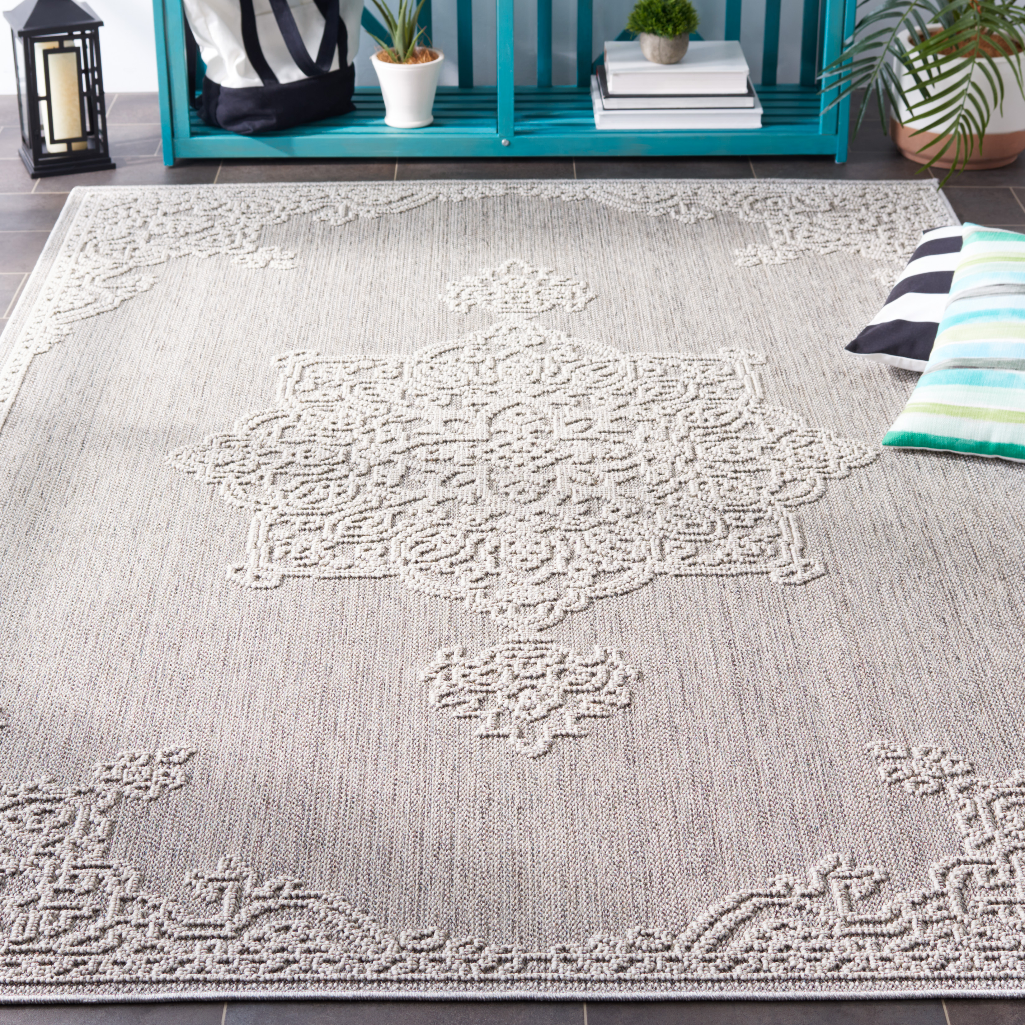 SAFAVIEH Global Vernon Abstract Indoor/Outdoor Area Rug, Grey/Ivory, 6'7" x 6'7" Square