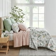 thumbnail image 4 of Levtex Home - Juego de edredón Viviana - Edredón King/Cal King + dos fundas de almohada King - Floral botánico - Crema amarilla verde coral - Edredón (106 x 92 pulgadas) y fundas de almohada (36 x 20, 4 of 5