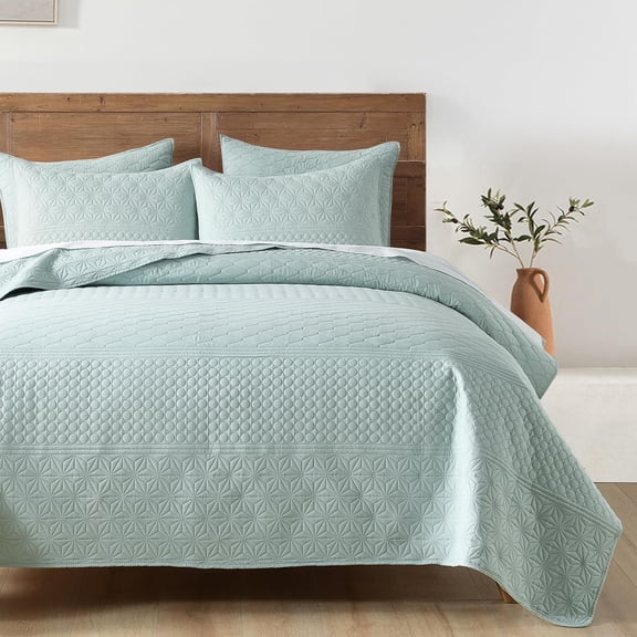 Sprout Green Twin Size Quilt Set - Soft Microfiber Bedspread with 1 Sham, Lightweight All-Season Geometric Coverlet for Cozy Bedding