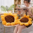 thumbnail image 1 of Almohada creativa de girasol, cojín de flores multiusos supersuave para el hogar, sala de estar, dormitorio, decoración de 40cm Banban LingWen 8390615955560, 1 of 1