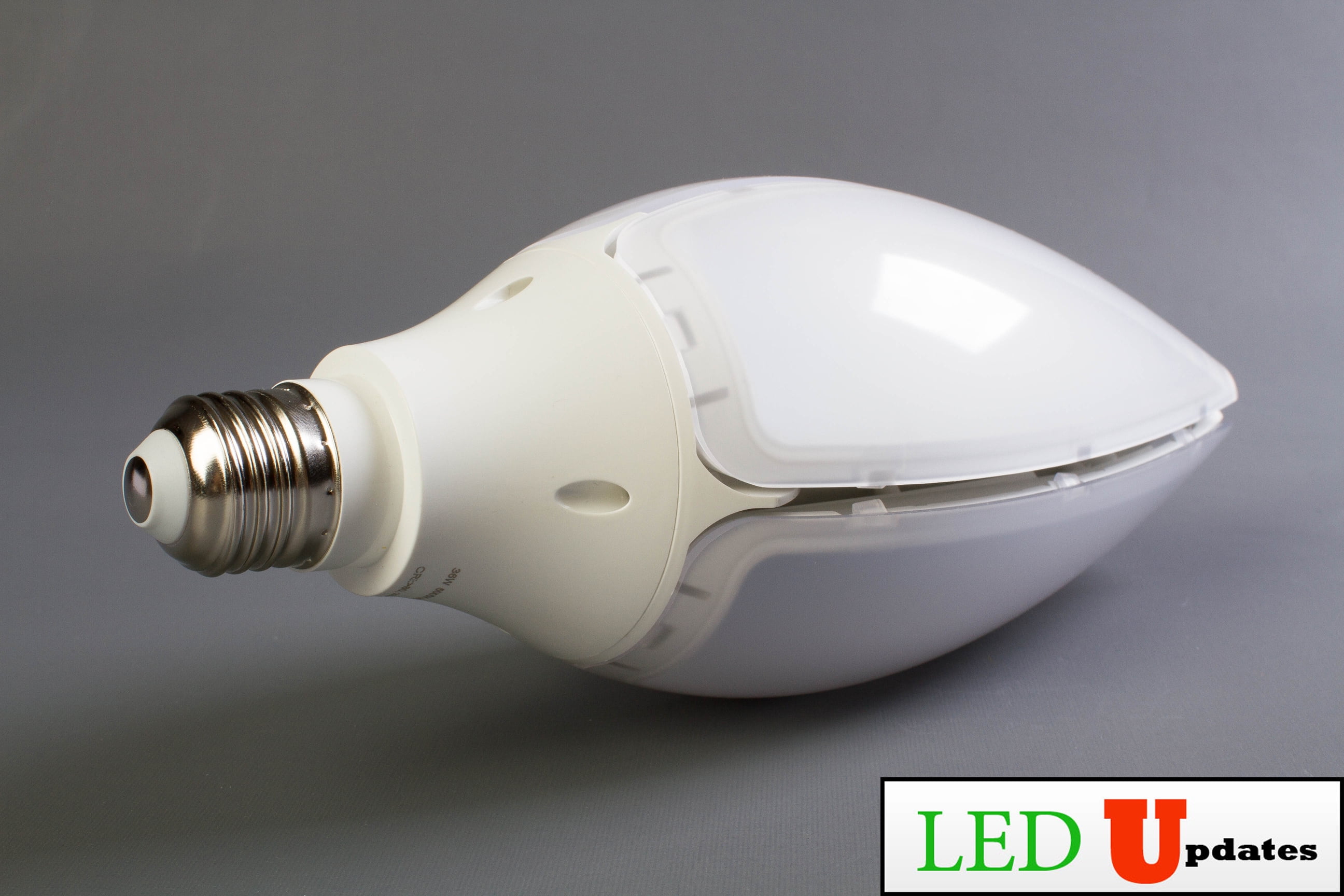 LEDUPDATES LED Corn Bulb 54W High Brightness 4600LM Large Mogul Screw Base E39 SOCKET DAYLIGHT WHITE 5000K 5500K FOR METAL HALIDE HID HPS REPLACEMENT PERFECT FOR WAREHOUSE HIGH BAY STREET LAMP