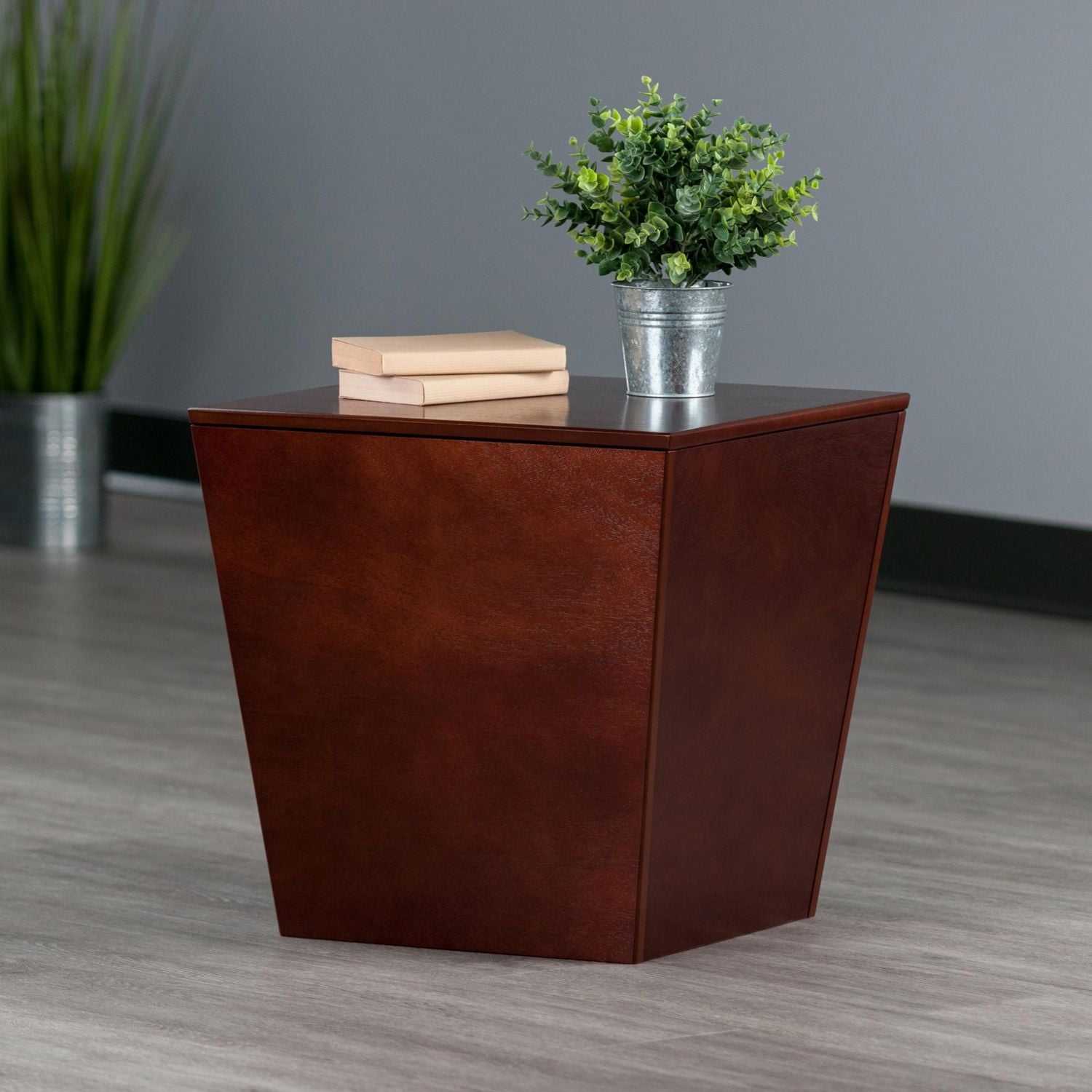 Winsome Mezo storage cube in walnut finish