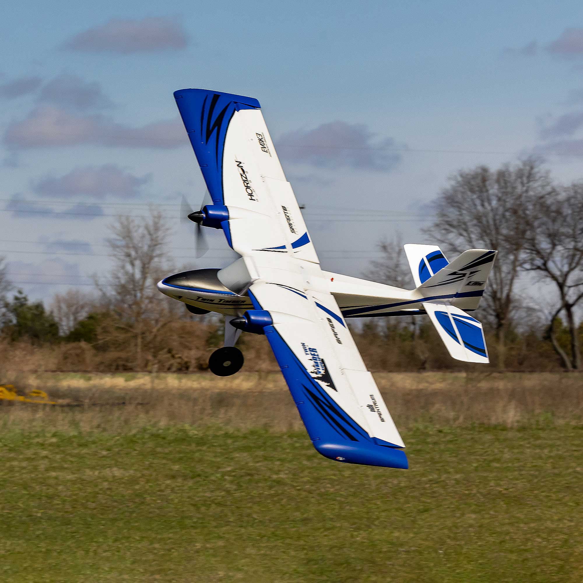 E-flite RC Airplane Twin Timber 1.6m BNF Basic Transmitter Battery and Charger Not Included with AS3X and SAFE Select EFL23850 Airplanes B&F Electric Airplanes B&F Electric