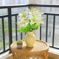 thumbnail image 3 of Plantas Verdes Artificiales De Plástico 1 unidad de flores de lirio artificiales blancas con tallos de plástico para decoraciones de bodas y centros de mesa para el hogar. Rkxzt, 3 of 8