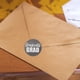 thumbnail image 5 of 1 rollo/500 pegatinas de 2,54 cm con diseño de graduación, redondas, autoadhesivas, para sobres, manualidades, cartas, regalos y comida (doradas), 5 of 7