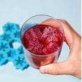thumbnail image 5 of Molde de Silicona para Hielo en Forma de Copo de Nieve - Bandeja Flexible para Whisky, Cócteles, Chocolates y Postres - Diseño de Invierno Azul (Juego de 1), 5 of 5