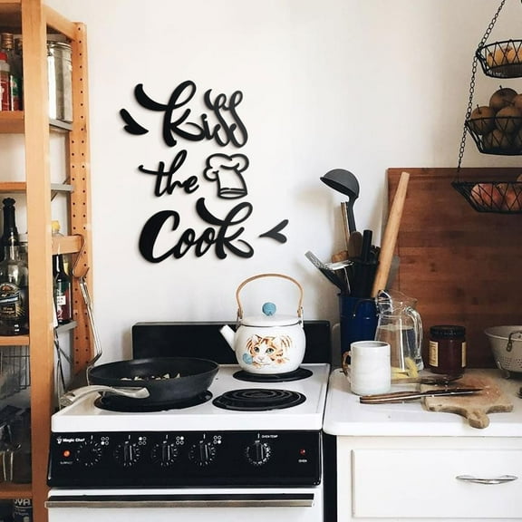 SUSSEXHOME Kiss The Cook Metal Wall Decor - Funny Kitchen Decor, 6-Piece Set for Dining Room or Bar, Modern Style