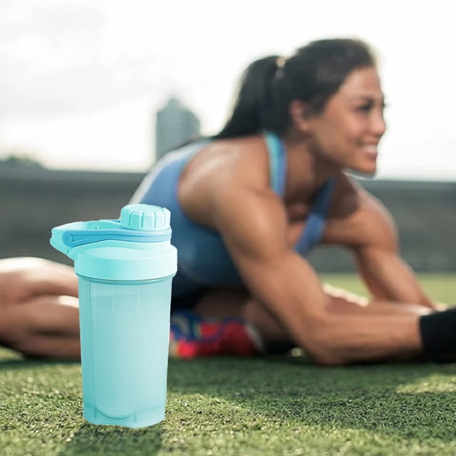 FHBVT 500ML Graduated Protein Shaker Cup Plastic BPA-Free Large Mouth Leak-Proof Flip Lid Built-In Stirrer One-Hand Hold Portable for Fitness Sports Outdoor Running Gym Coffee Protein Mixing