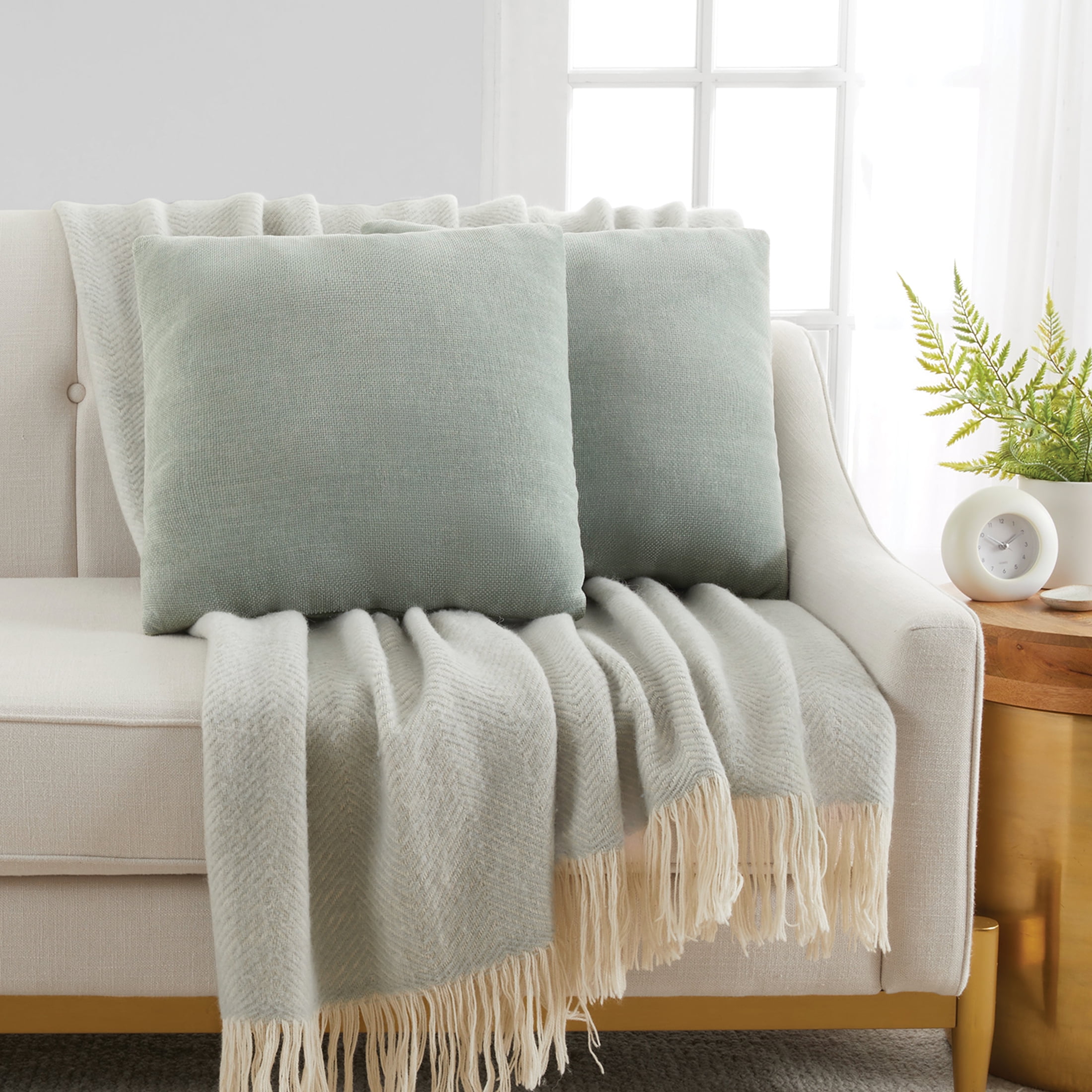 Mainstays Solid Chenille Decorative Pillow Set, Green, 18" x 18", 2 Pieces