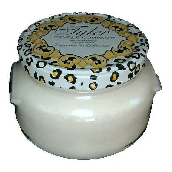 Tyler Candle Company - Winter Wonderland - 22oz jar candle