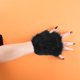 thumbnail image 4 of Un par de guantes de animales de pelo largo de piel de halloween negra, guantes de animales de pelo largo, guantes de animales guantes de invierno., 4 of 7