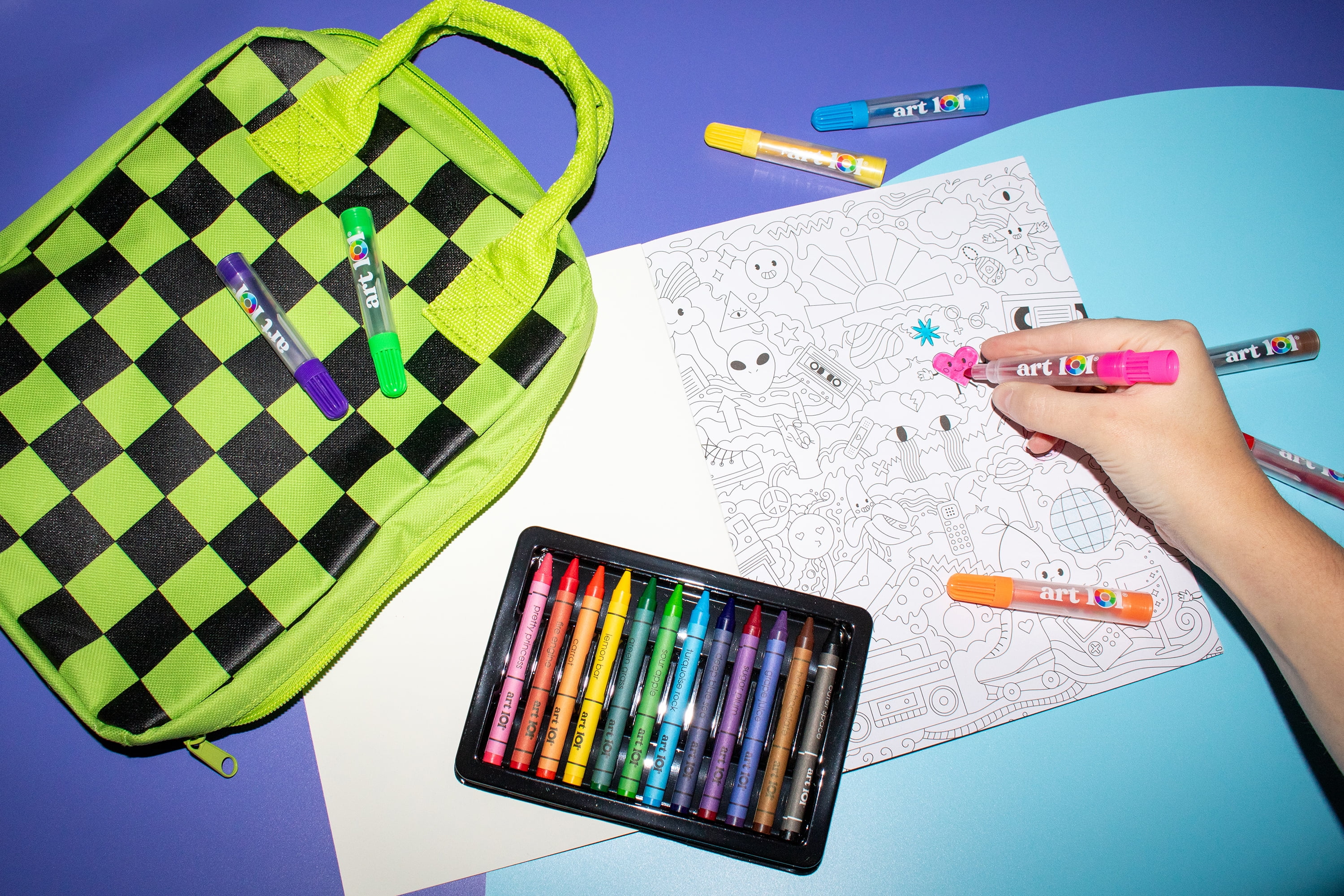 Art 101 On-the-Go Artist Coloring Set in Organizer Bag for Children